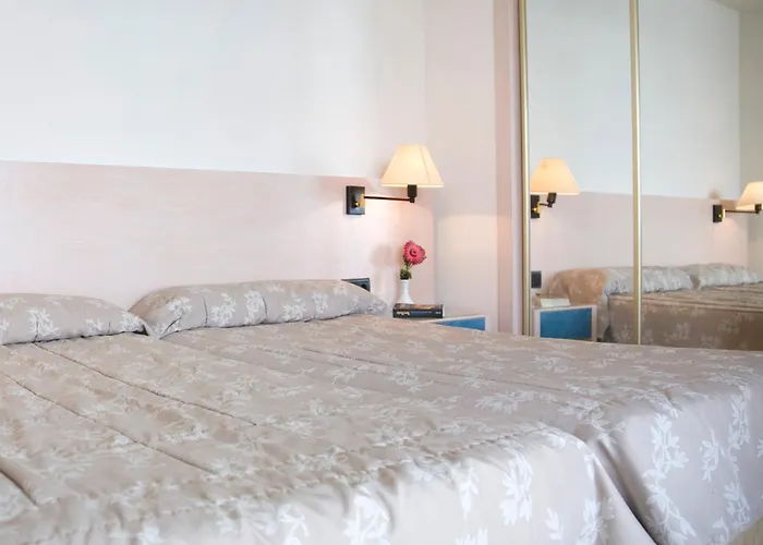 Hotel 3 estrelas: TRH Jardín Del Mar