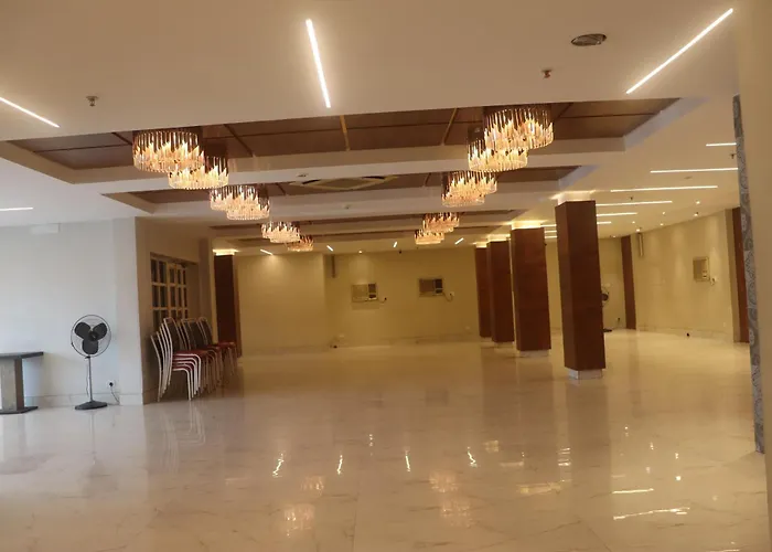 Shivangan Hotel And Banquet