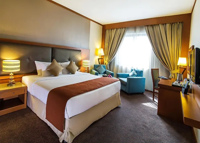 Landmark Summit Hotel