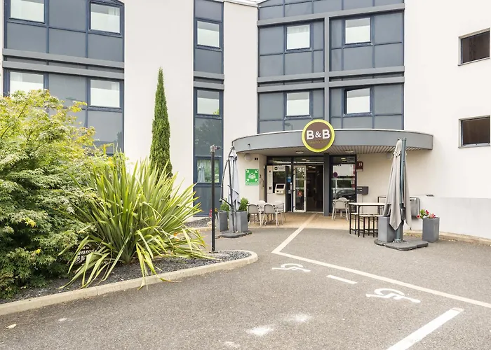 B&B HOTEL Cholet Sud