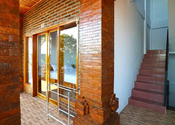 Guest house: 