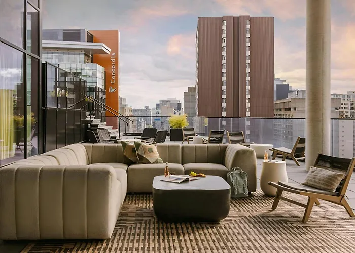 Family Hotel: Sonder By Marriott Bonvoy Maisonneuve Apartments Downtown