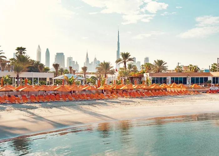 Ping Pong hotel: Dubai Marine Beach Resort & Spa
