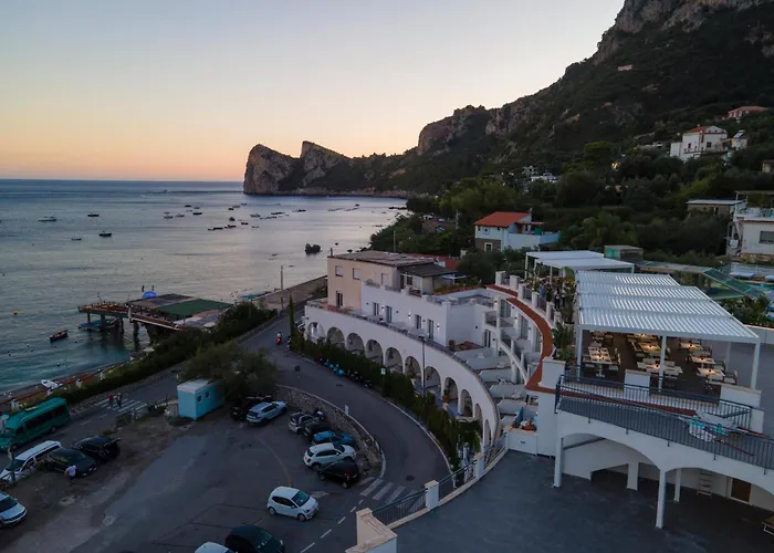 Hotel 4 stelle: Punta Campanella Resort&Spa