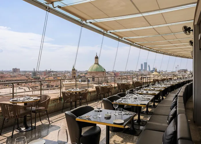 Resort: Hotel The Square Milano Duomo - Preferred Hotels & Resorts