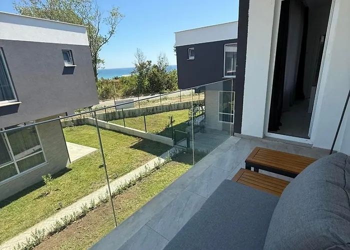 Aurum s Smokinya Beach 3