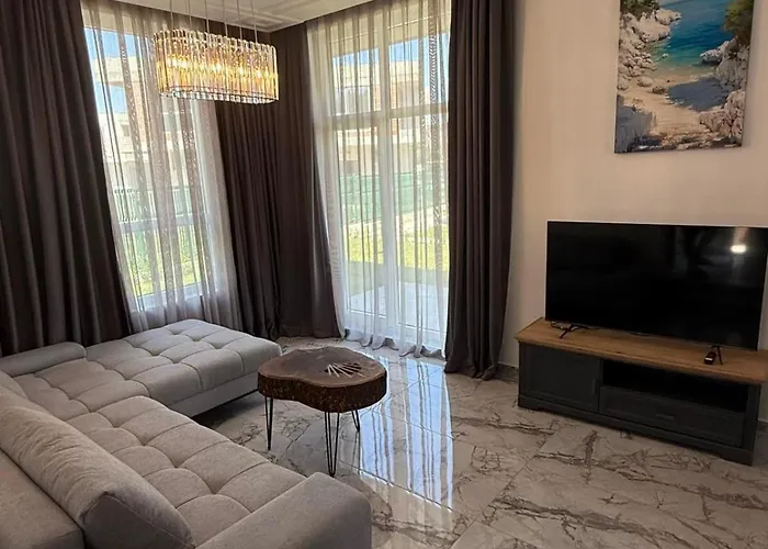 Aurum s Smokinya Beach 3