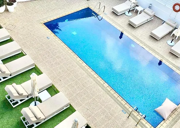Nissilant & Suites