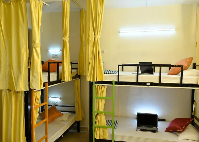 Hotel near College: City Central Hostel