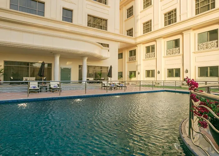 Hotel near College: Sunset Jeddah