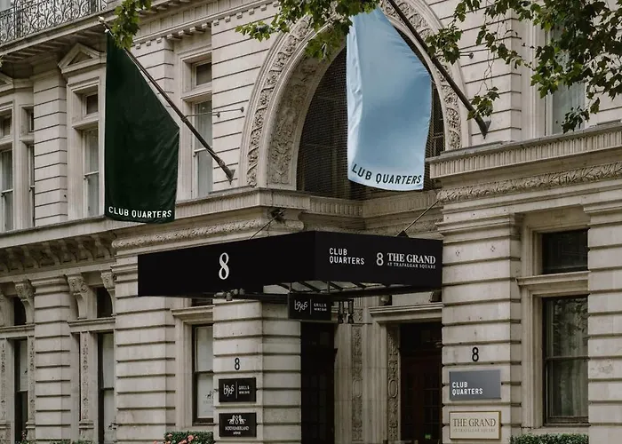 Pet Friendly hotel: The Grand At Trafalgar Square