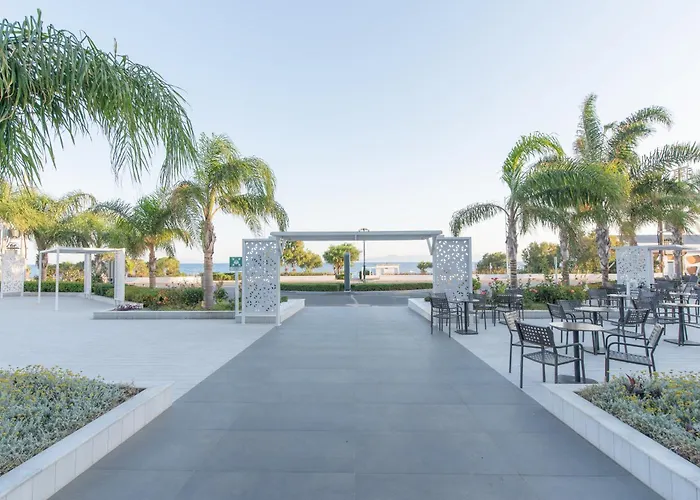 Belair Beach Hotel