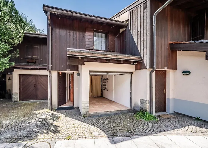 Eden , Apartments And Chalet Les Praz