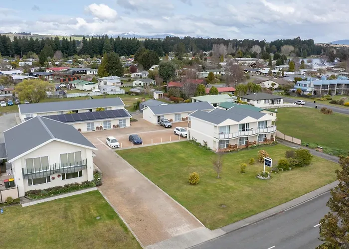 Central hotel: Parklands Motel & Apartments Te Anau