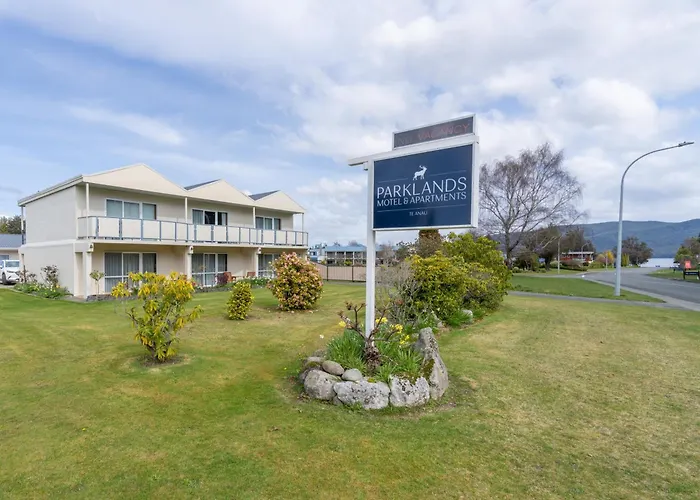 Central hotel: Parklands Motel & Apartments Te Anau