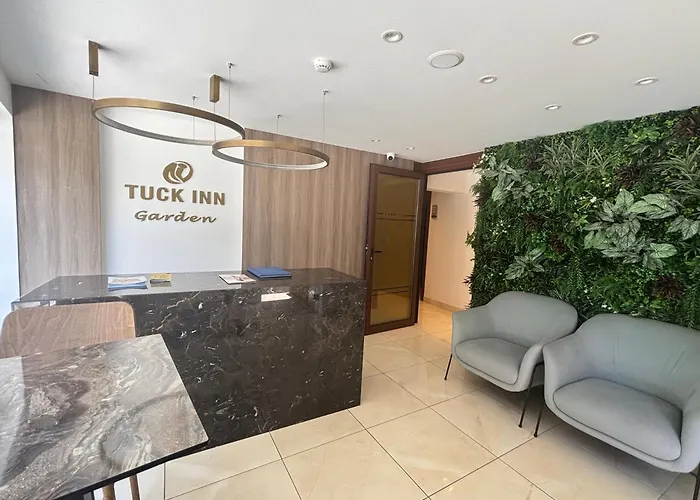 Tuck Inn