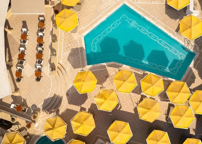 Hôtel Jacuzzi: Canvas By Mitsis Petit Palais