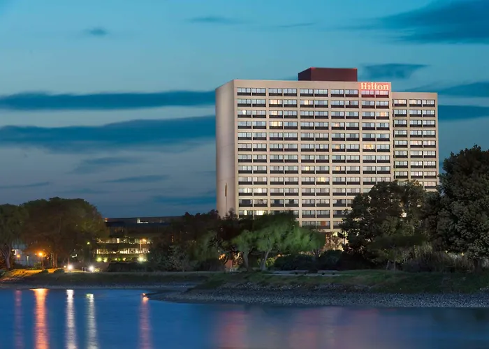 Family Hotel: Hilton San Francisco Airport Bayfront - No Resort Fee