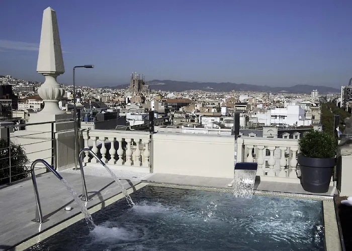 Hotel familiar: El Avenida Palace
