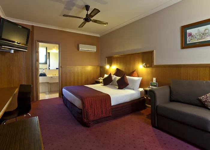 Early Australian Motor Inn