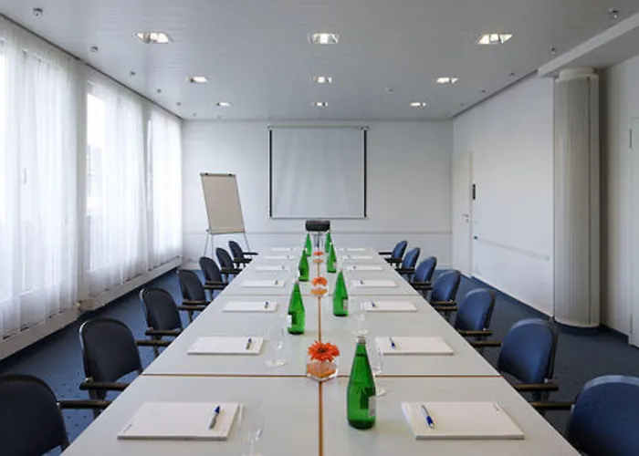 Glaernischhof By Trinity