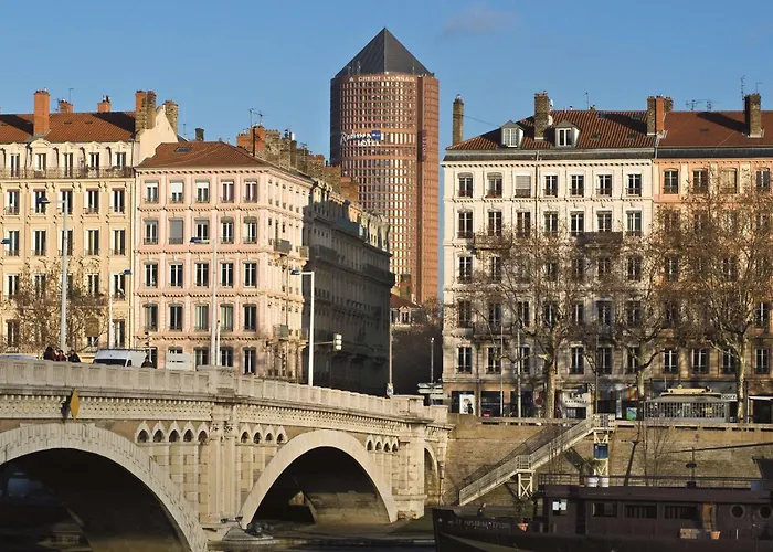  Radisson Blu , Lyon