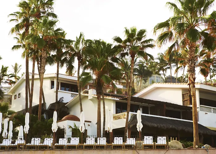 Сity center hotels Cabo Surf