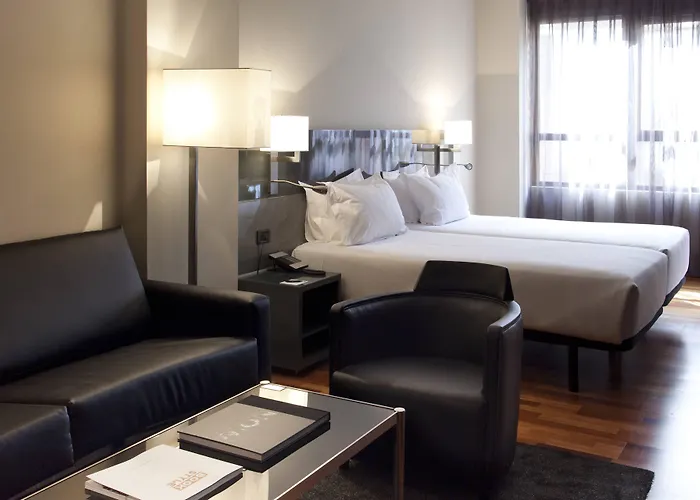 AC Hotel Avenida de América by Marriott