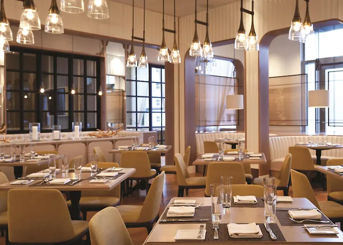 Resort: Four Seasons Hotel Miami