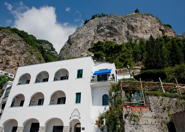 Hotel con piscina: Hotel Aurora