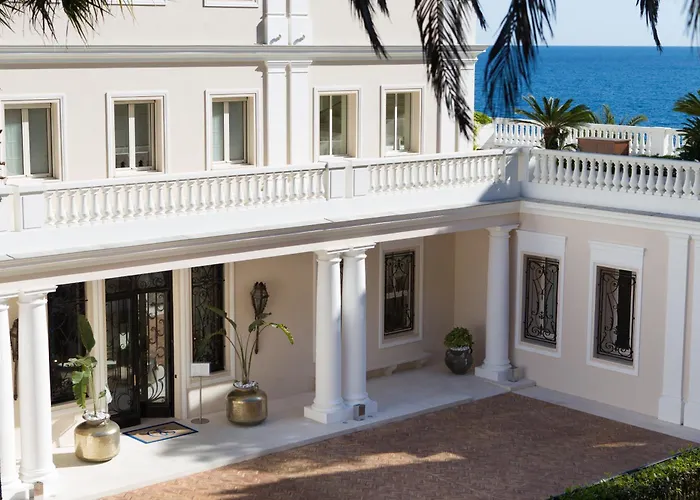 Cap Estel