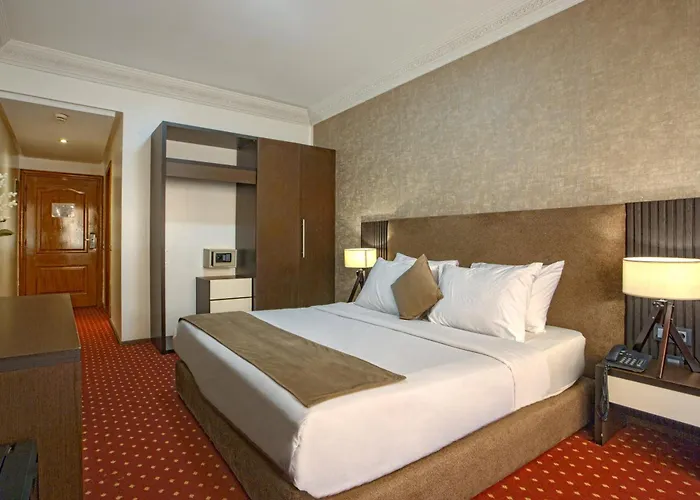 Yaad City Hotel