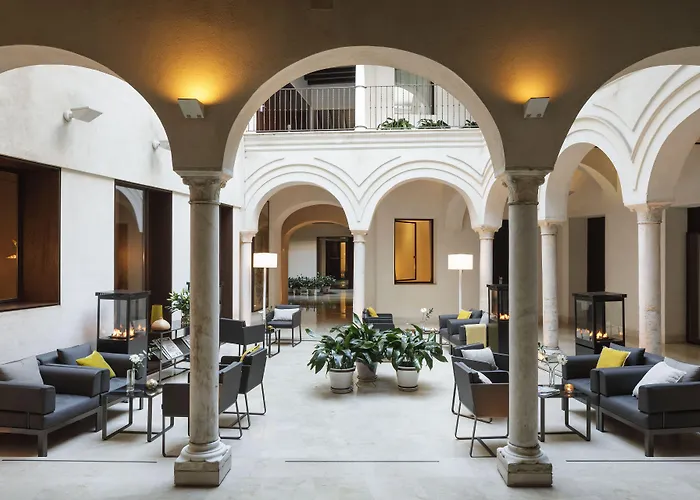 Luxury hotel only: Hotel Posada Del Lucero