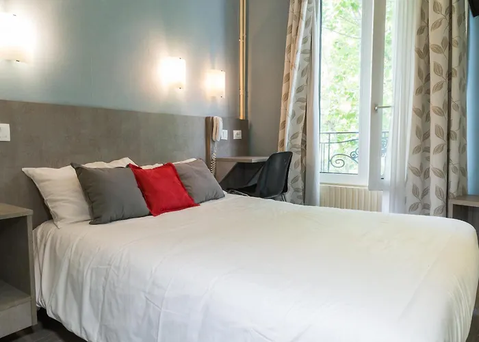  Paris Gambetta- Panamhotel-Pere Lachaise