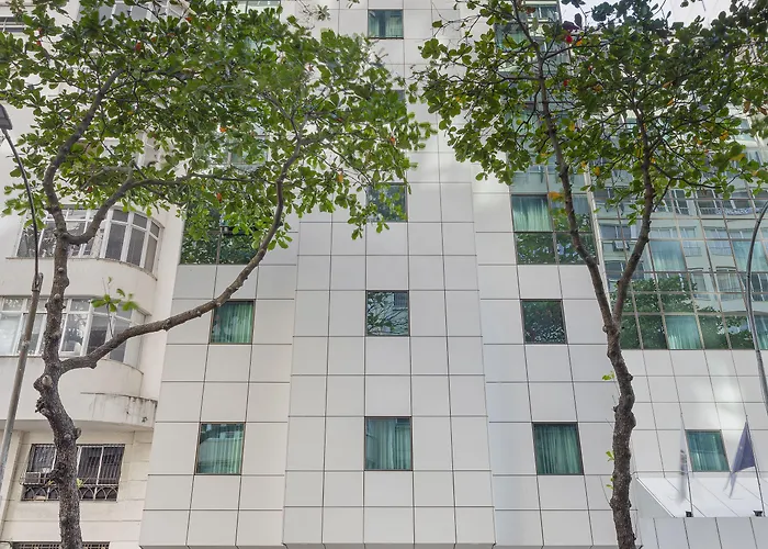 Hotel cerca del colegio: Windsor Martinique Copacabana