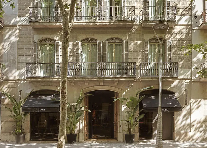 Hotels With Four Stars Casa Elliot