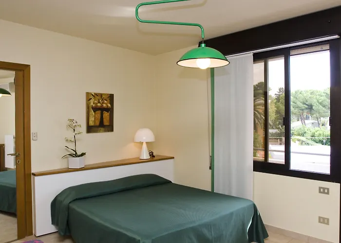 Hotel con tennis: Tursport