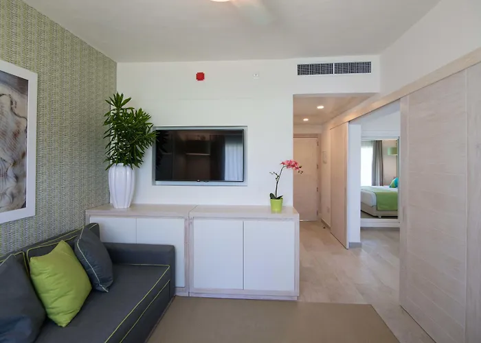 Hotel casino: Grand Sirenis Punta Cana Resort & Aquagames