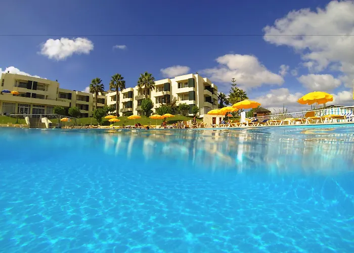 Hotel de praia: Vila Baleira Suites