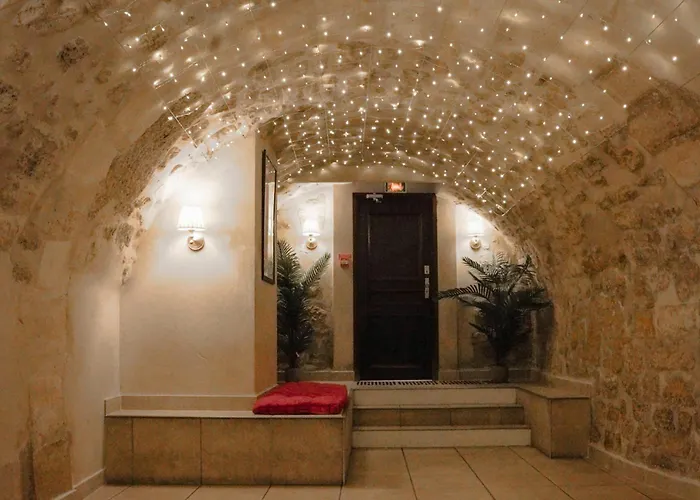 Hotel cerca del colegio: Mije Marais Hostel