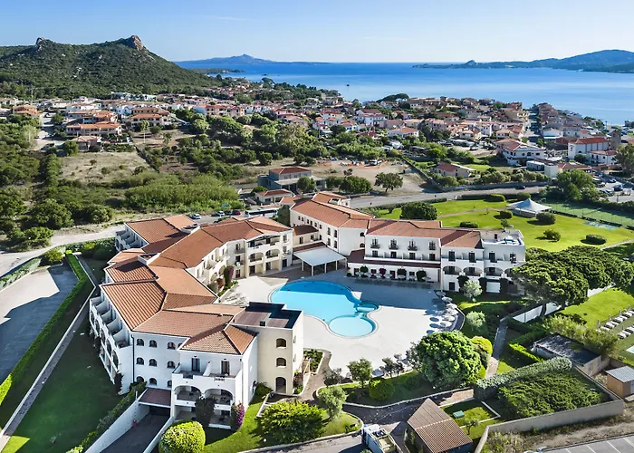 Hotels with pool Blu Morisco