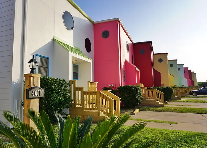 Cabin: Four Seasons On The Gulf