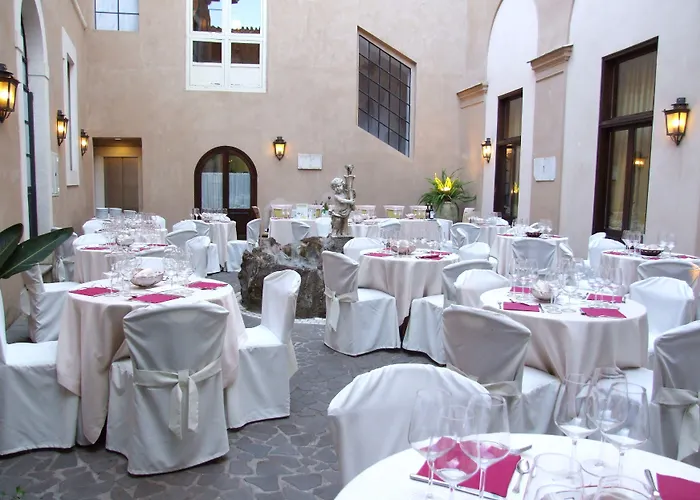 Boutique hotels Donna Camilla Savelli - Vretreats