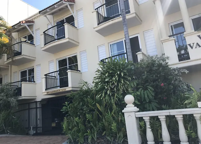 Villa Vaucluse Apartments