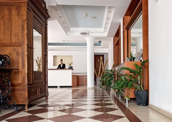 Cheap hotels Pyramos