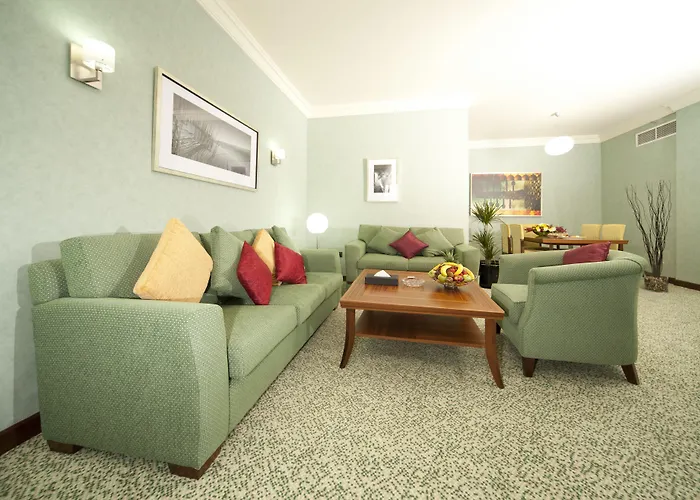 City Seasons Al Hamra Hotel