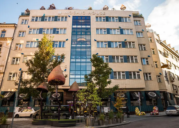 Luxe hotel: MOSAIC HOUSE Design Hotel
