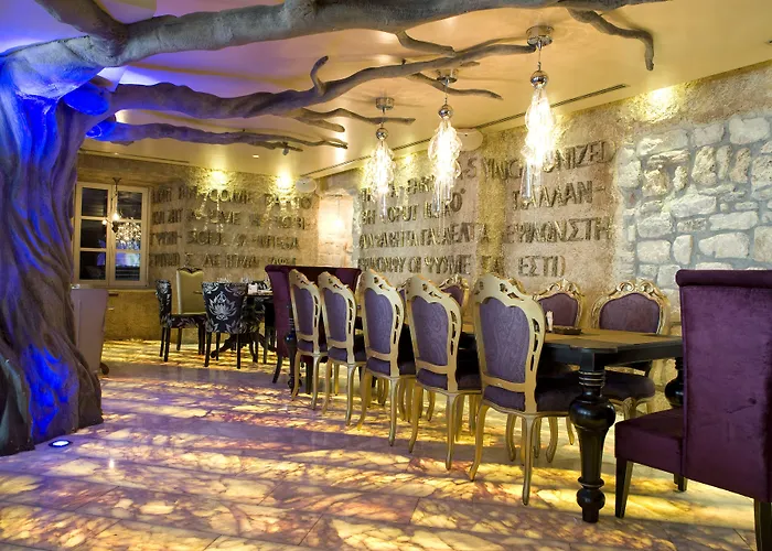  Boutique Astoria