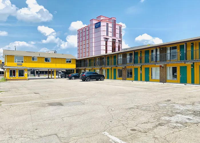 Luxury hotel only: Niagara Best Inn