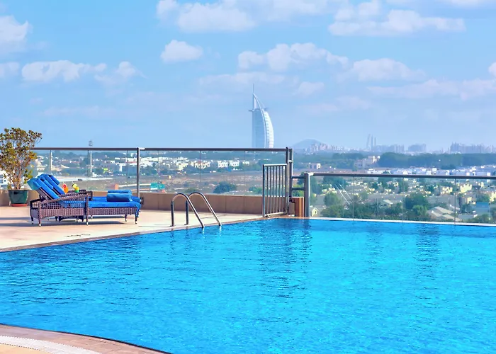 All-inclusive Resort: Two Seasons Hotel & Apartments